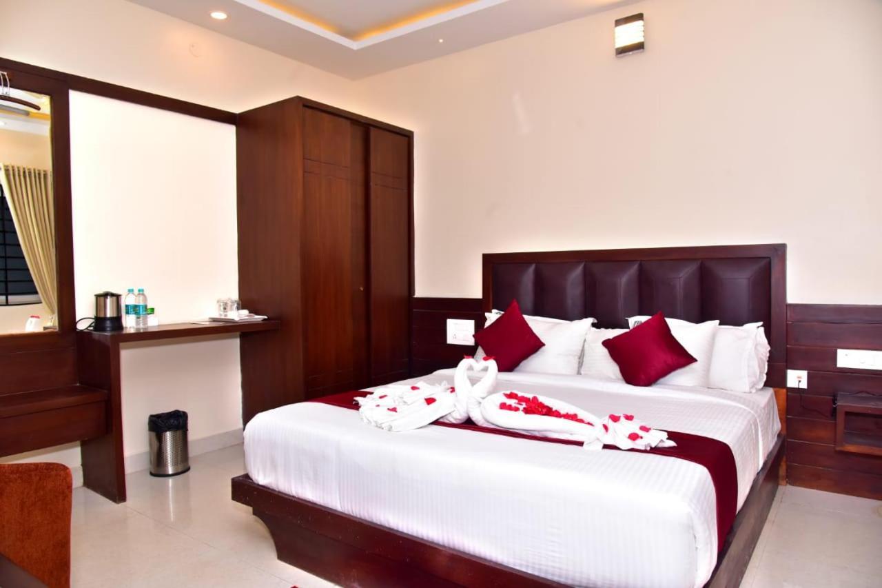 Hotel Coorg Palace Мадикери Экстерьер фото