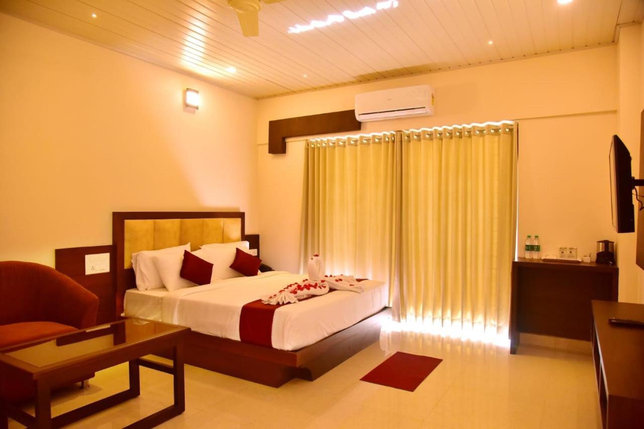Hotel Coorg Palace Мадикери Экстерьер фото